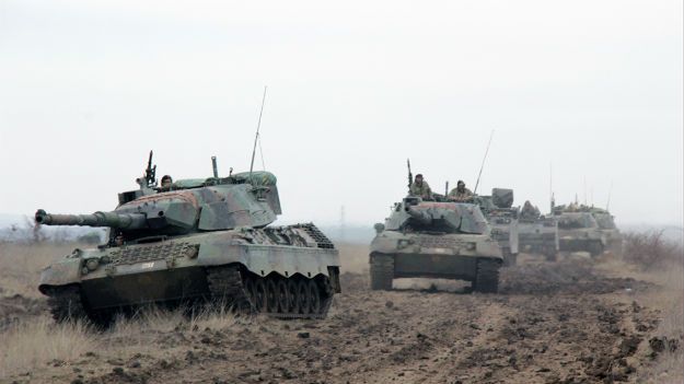 Tureckie czołgi podczas ćwiczeń