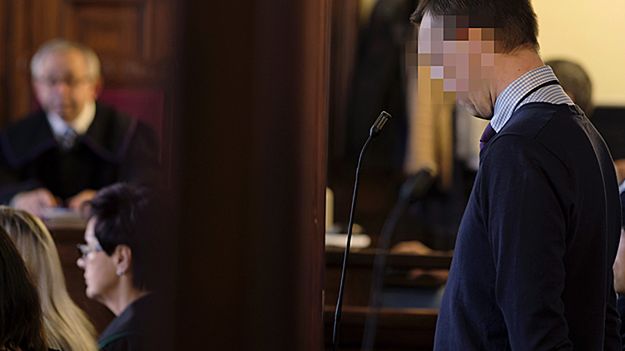 Były policjant, oskarżony o zabicie żony, nie przyznał się do winy