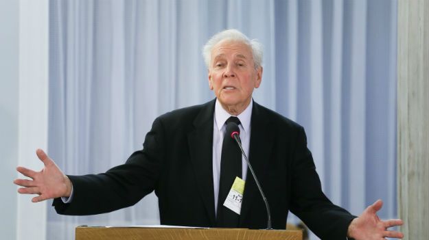 Amerykański psycholog, badacz środowisk LGBT dr Paul Cameron podczas konferencji "Polska na mapie drogowej ruchów LGBT.