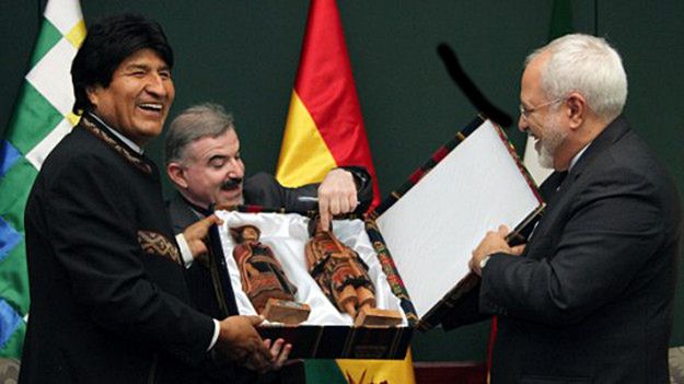 Prezydent Boliwii Evo Morales i szef irańskiej dyplomacji Mohammad Dżawad Zarif
