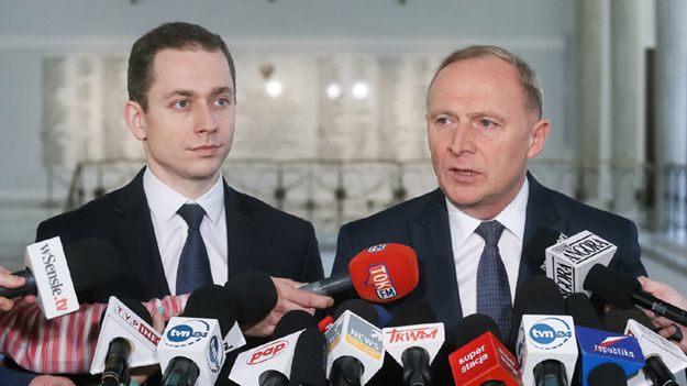 Posłowie Platformy Obywatelskiej Czesław Mroczek i Cezary Tomczyk