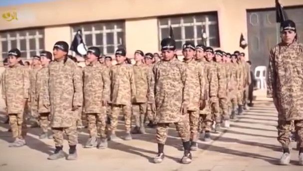 Kadr z propagandowego nagrania ISIS