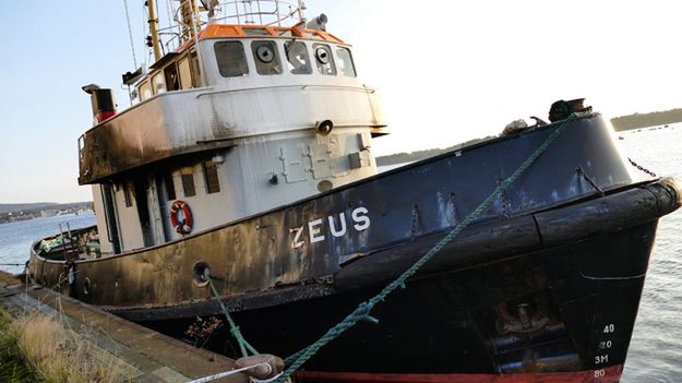 Holowniku "Zeus" w szwedzkim porcie Soelvesborg.