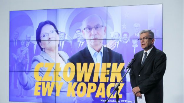 Szef sztabu wyborczego PiS Stanisław Karczewski podczas prezentacji spotu