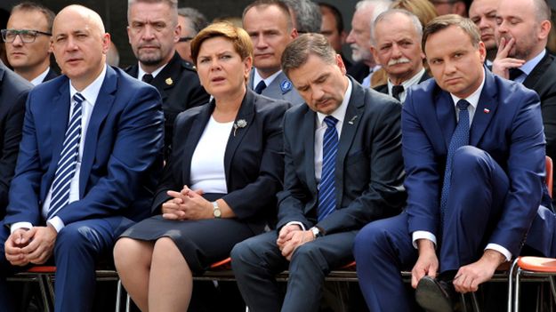 Sojusznicy Polski z uwagą będą śledzić jesienne wybory w Polsce. Sondaże pokazują, że największe szanse na wygraną ma PiS