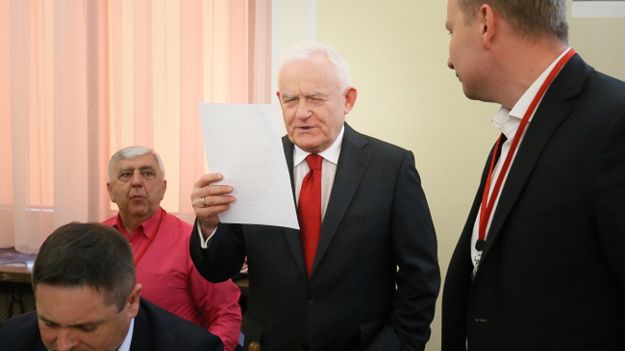 Leszek Miller podczas posiedzenia Rady Krajowej SLD