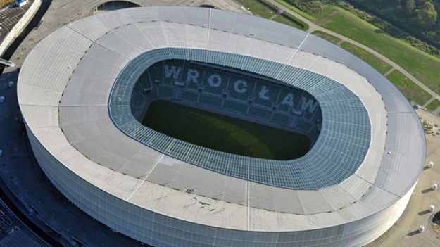 B. wiceprezydent Wrocławia odpowiadał m.in. za nadzór nad budową stadionu we Wrocławiu na Euro 2012