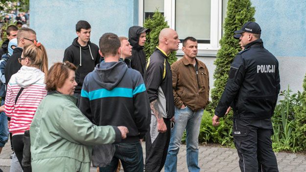 18 maja, po śmierci Igora S., przed komisariatem na ul. Trzemeskiej wybuchły zamieszki