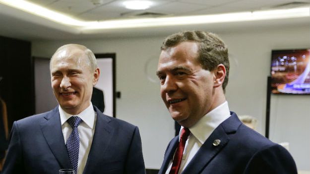 Prezydent Władimir Putin i premier Dmitrij Miedwiediew
