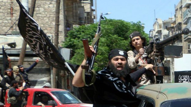 Bojownicy Frontu al-Nusra w północnym Aleppo, 2015 r.
