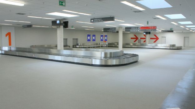 Terminal lotniska w Modlinie