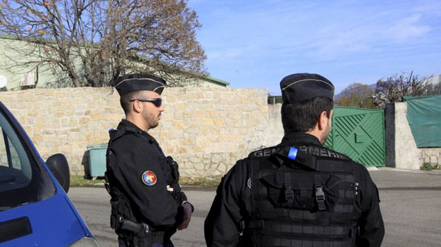 Skradzione opaski policjantów zostały oddane przez złodziei