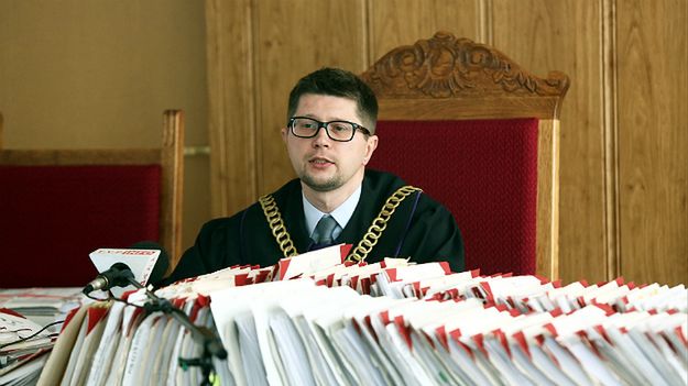 Sędzia Wojciech Łączewski na sali rozpraw