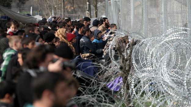 Migranci na granicy Grecji i Macedonii