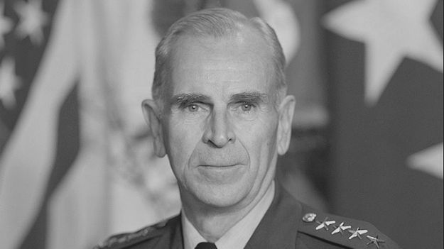 Gen John W. Vessey (zdjęcie z 1983 roku)