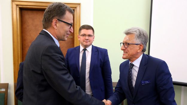 Przewodniczący sejmowej Komisji Sprawiedliwości i Praw Człowieka, poseł PiS Stanisław Piotrowicz i rekomendowany na prezesa IPN dr Jarosław Szarek