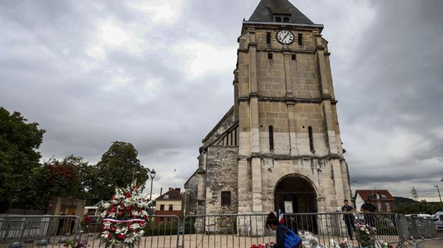Kościół w Saint-Etienne-du-Rouvray, gdzie doszło do zabójstwa księdza