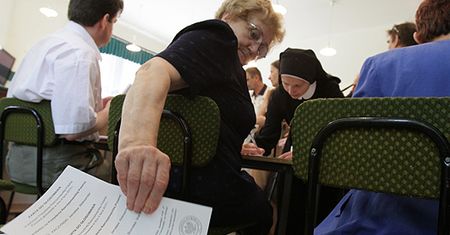 Głosuje optyk i jego syn synoptyk