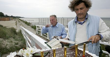 Sto lat braciom Kaczyńskim życzy Janusz Palikot