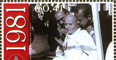 Na pl. Św. Piotra 13 maja 1981 roku