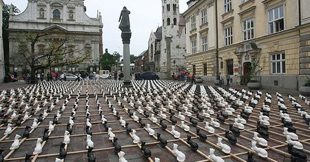 Gronostaje wyskoczyły z ram i... przejść nie można