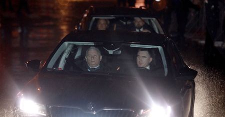 Prezes PiS przyjechał na Wawel. Usłyszał okrzyki "będziesz siedział"