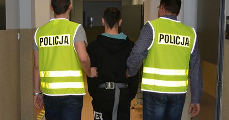"Babcia" z Leszna oszukała oszusta. Jej postawa budzi podziw, uratowała inne osoby