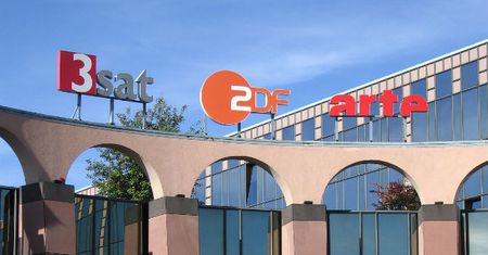 ZDF: usuwamy hashtagi bez związku z tematami naszych materiałów