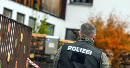 Niemcy: Akcja policji przeciw skrajnie prawicowej organizacji planującej zamachy