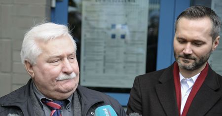 Jarosław Wałęsa: podpisy mojego ojca są podrobione. IPN kłamie