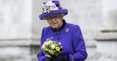 Królowa Elżbieta II nadal chora. Odwołała swój udział w noworocznym nabożeństwie w kościele w Sandringham