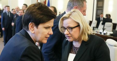 Nagrody w kancelarii Beaty Szydło: 3,3 miliona złotych