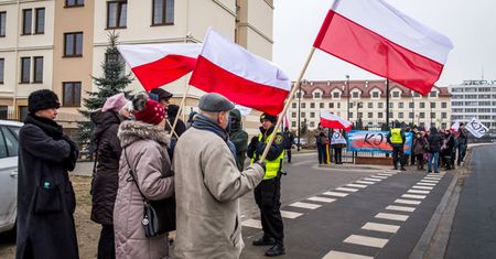 CBOS: ponad połowa Polaków niezadowolonych ze sposobu funkcjonowania demokracji w naszym kraju
