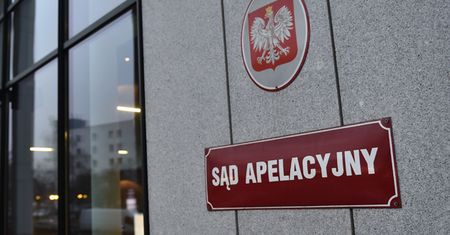 Mieli znęcać się psychicznie i fizycznie nad dziećmi. Może im grozić nawet dożywocie