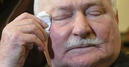 Wraca sprawa ułaskawienia "Słowika" przez Lecha Wałęsę. Zybertowicz: mówiono, że zrobił to za łapówkę 150 tys. dolarów