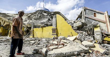 Trzęsienie ziemi w Indonezji. Już 97 ofiar śmiertelnych, nie ma zagrożenia tsunami