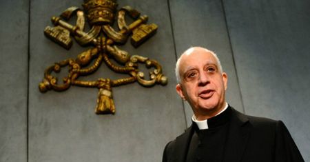 Decyzja papieża ws. rozgrzeszania aborcji przez kapłanów. Abp Fisichella: w mediach pojawiło się wiele idiotyzmów na ten temat