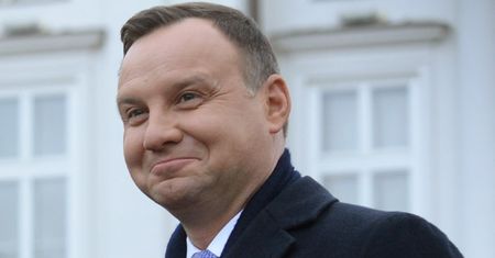 W poniedziałek decyzja Andrzeja Dudy ws. reformy edukacji. PO apeluje o weto