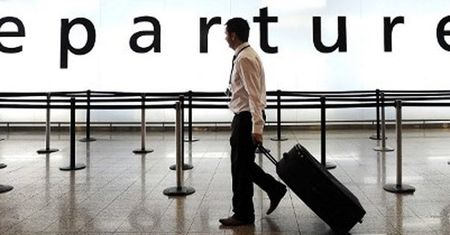Pilot przeszedł zawał tuż przed startem. Samolot cofnięto