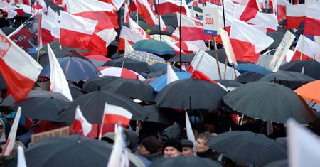 Ankieta WP. Na wiec poparcia dla rządu nie idzie 47 proc. głosujących