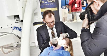 Koniec z bólem u dentysty? W Krakowie pokazano przełomowe urządzenie