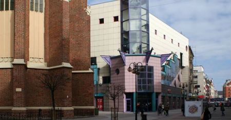 Wrocław: "Solpol" nie zostanie zabytkiem. W jego miejscu stanie galeria handlowa