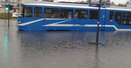 Pół tysiąca interwencji po nawałnicy w Krakowie