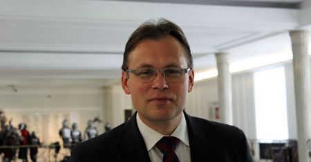 Arkadiusz Mularczyk znów w PiS