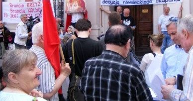 Modlili się o nawrócenie prezydenta Poznania, nazywając go wykonawcą decyzji nazistów