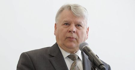 Borusewicz: za wcześnie na najostrzejsze argumenty, presja przyniosła skutek