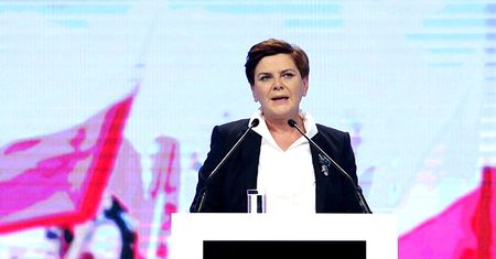 Schetyna zawiadomi instytucje unijne ws. wypadku Szydło? "To żałosne"