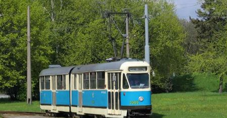 Wrocław: konserwator wsparł remont zabytkowego tramwaju - "ogórka"