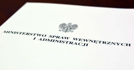 MSWiA chce wprowadzić kontrowersyjne przepisy względem uchodźców