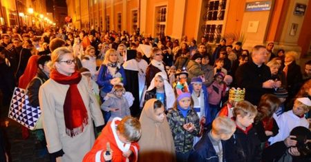 W Poznaniu zamiast na Halloween zapraszają dzieci do przebierania się za... świętych
